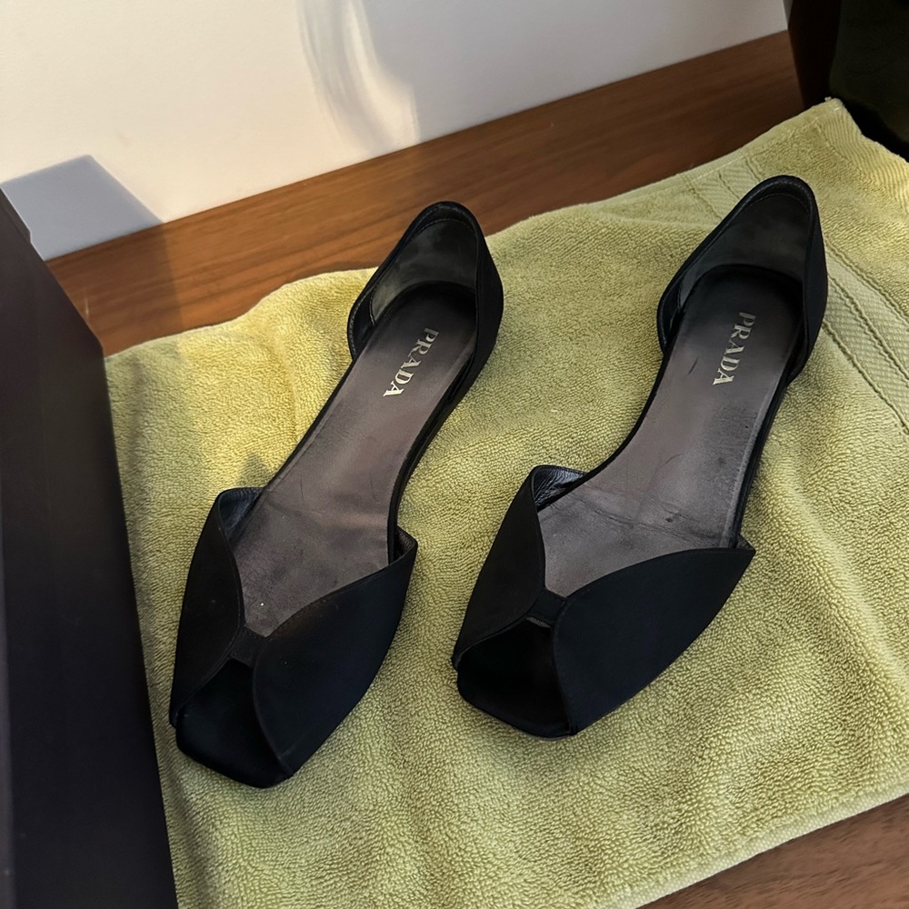 Black silk Prada flats
